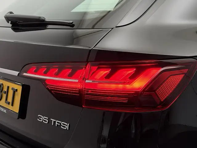 Audi A4 view 23