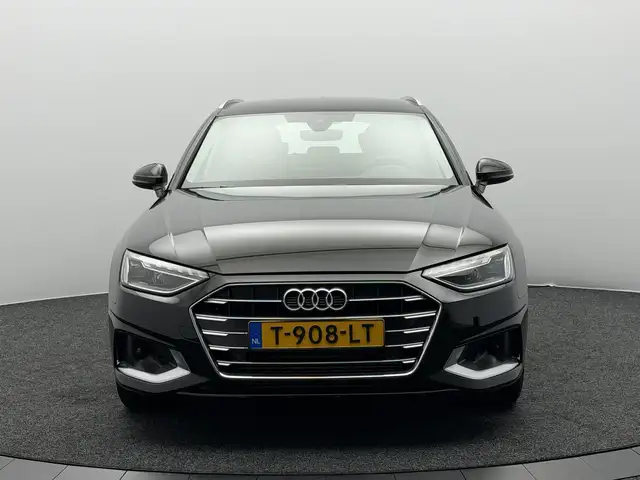 Audi A4 view 2