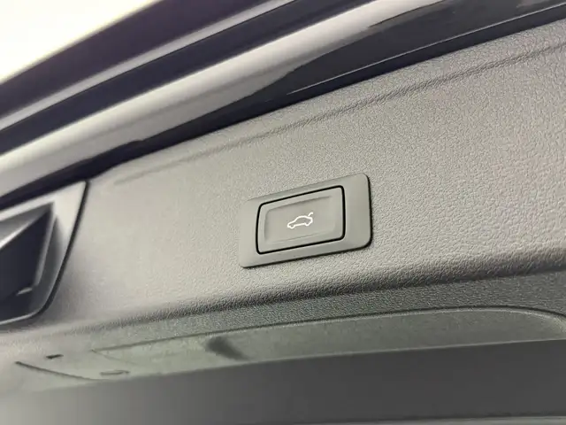 Audi A4 view 19