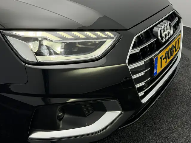 Audi A4 view 25