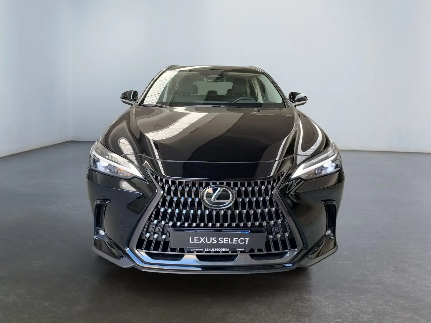 Lexus NX 300 NX Hybrid 4WD Business Nero - 2