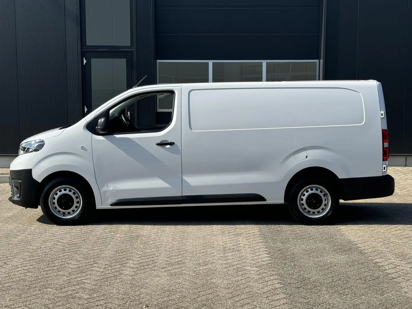 Toyota Proace Worker 2.0 D-4D Live Aut Trekhaak 1ste Eig. NL PDC - 2
