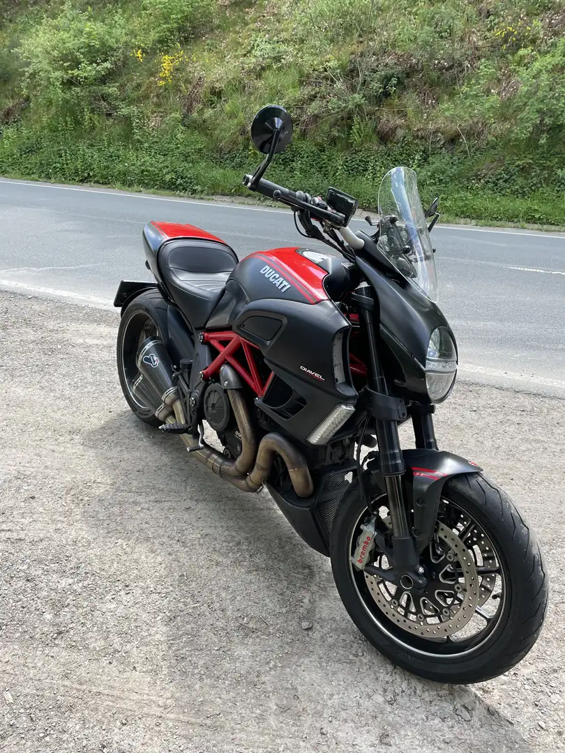 Ducati Diavel carbon Zwart - 1