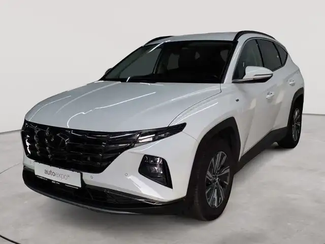 Hyundai Tucson view 2