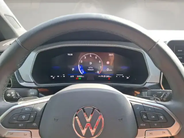 Volkswagen T-Cross view 8