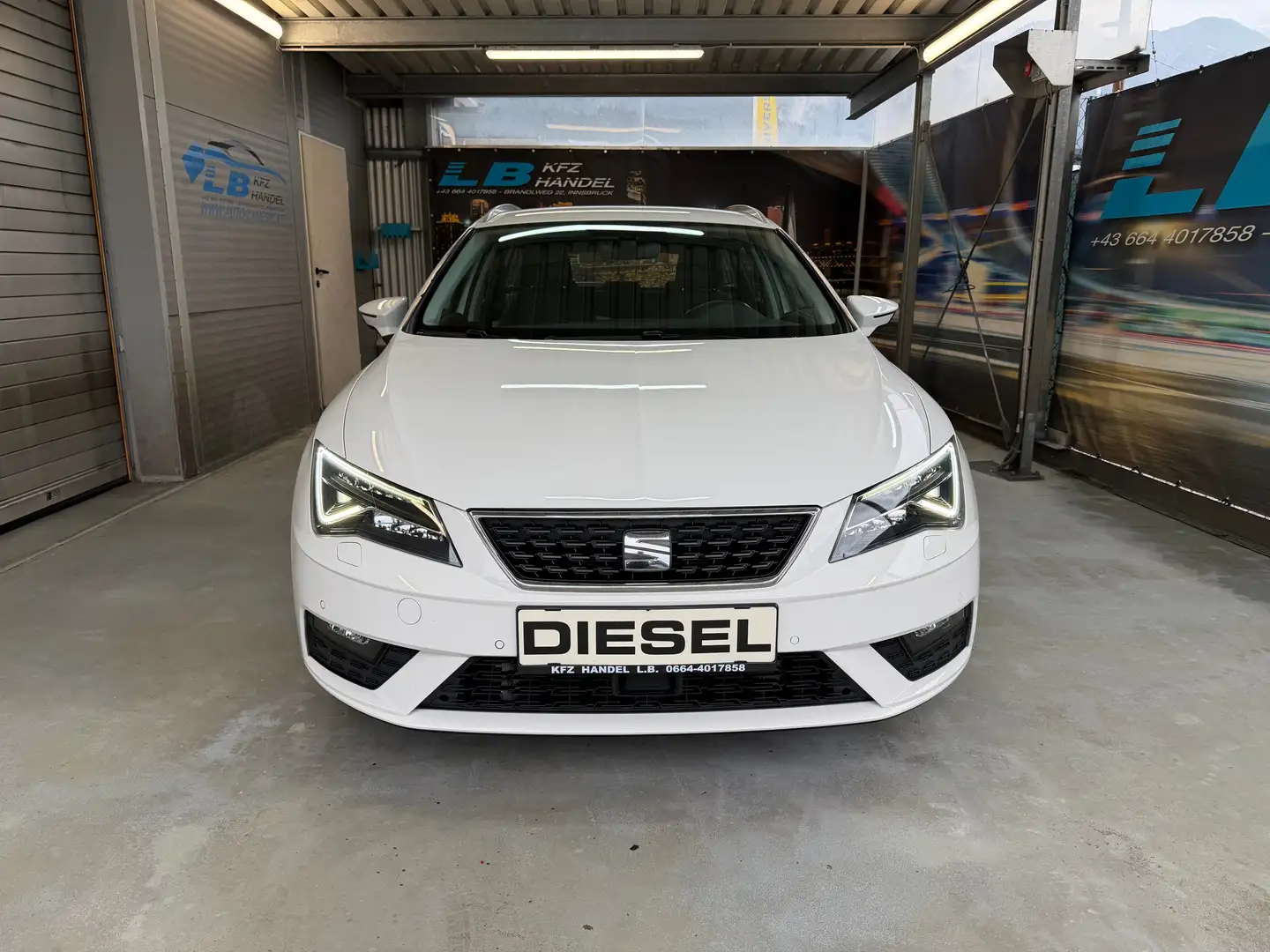 SEAT Leon ST Style 1,6 TDI DSG Start-Stopp Weiß - 2