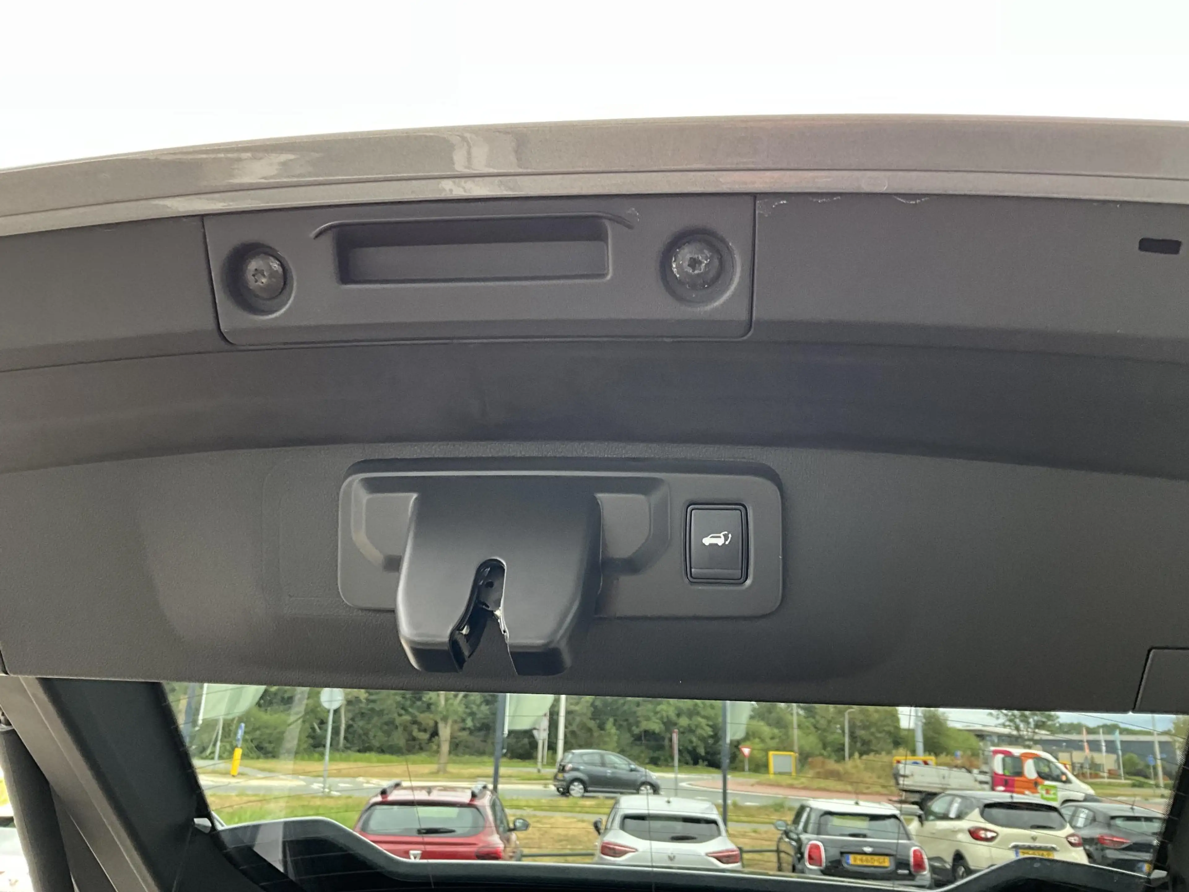Renault Rafale 1.2 E-Tech 4x4 plug-in hybrid 300 esprit Alpine — photo 16