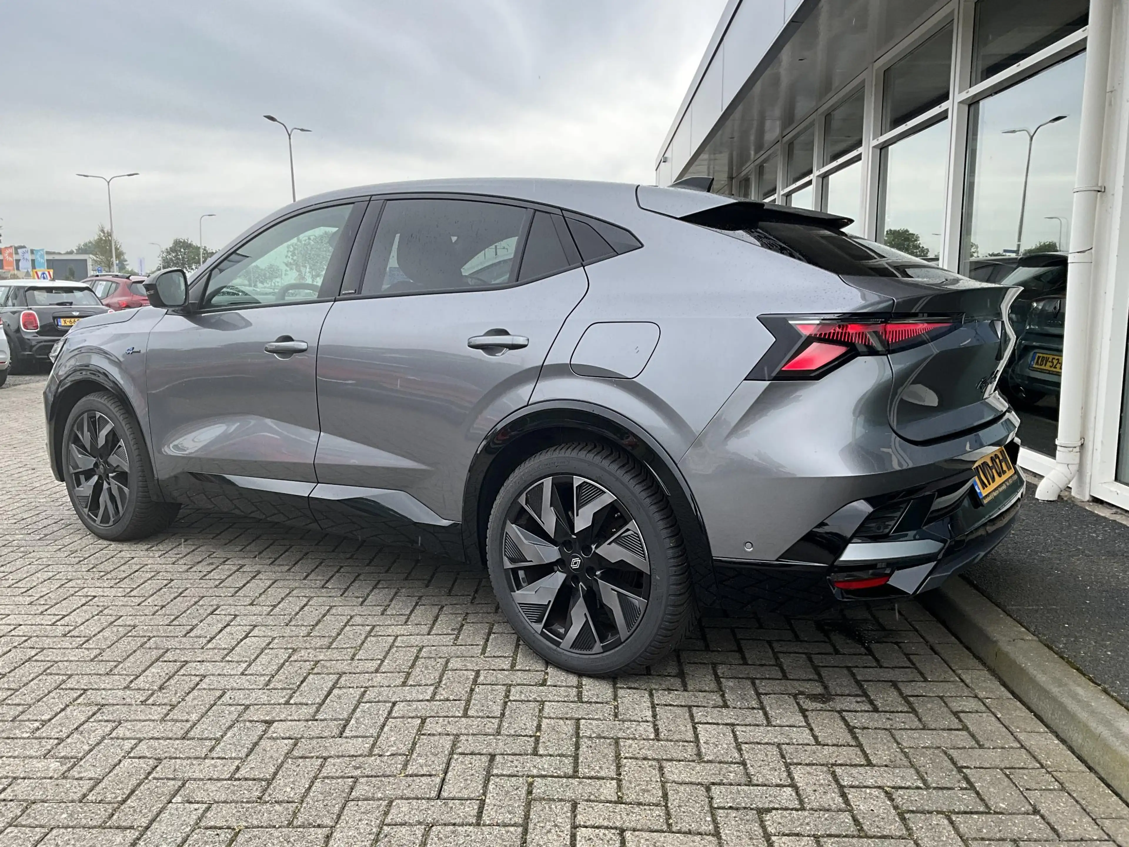 Renault Rafale 1.2 E-Tech 4x4 plug-in hybrid 300 esprit Alpine — photo 5