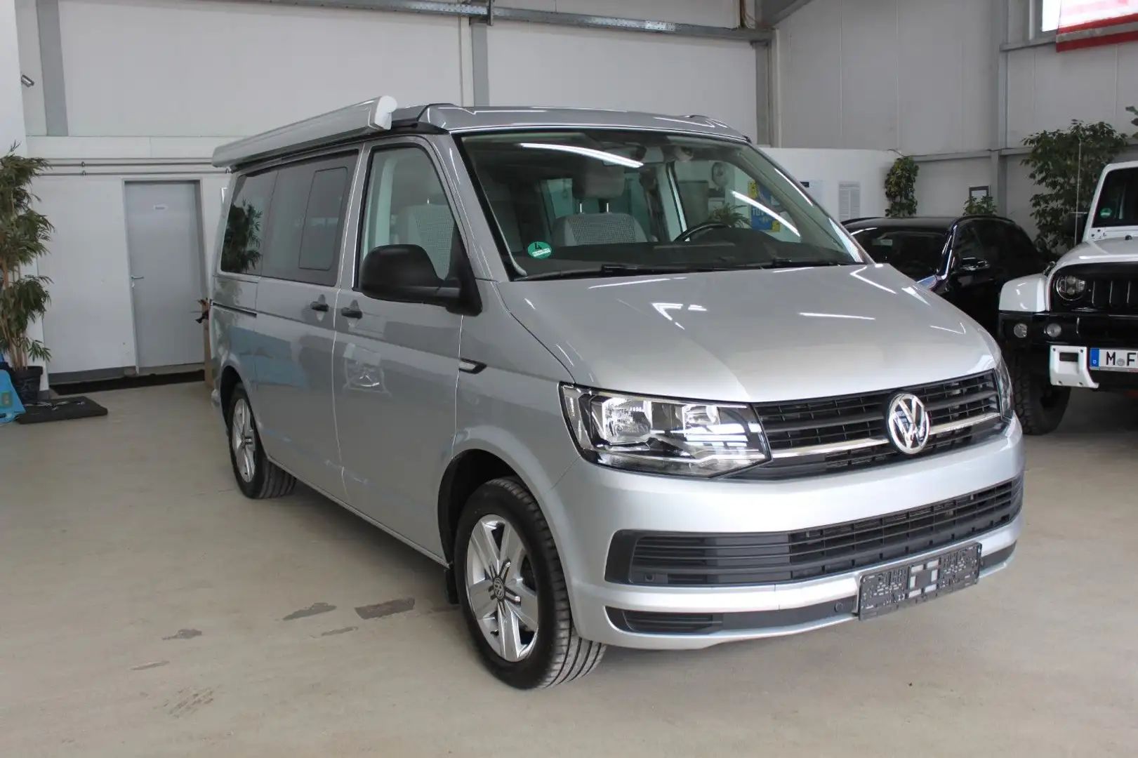 Volkswagen T6 California Coast *Camper* StHz.*AHK*TOP Ezüst - 1