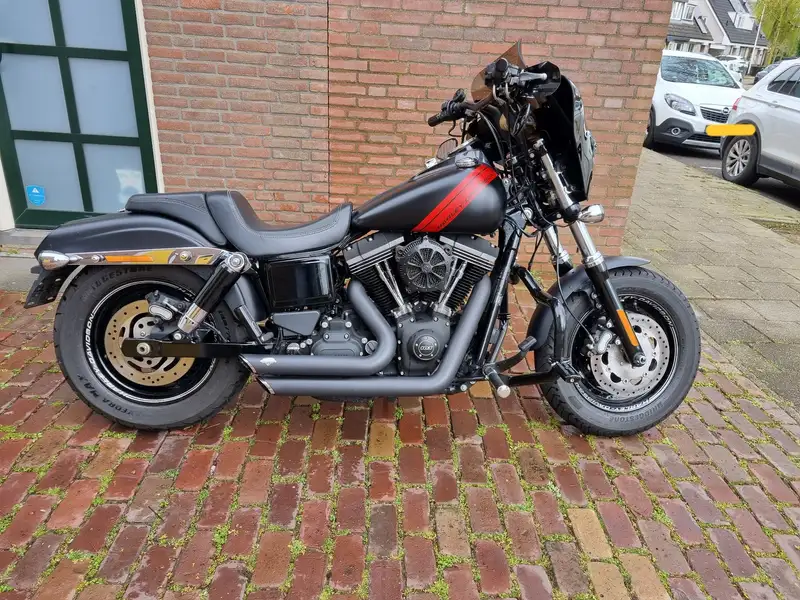 Harley-Davidson Dyna Fat Bob - foto 3