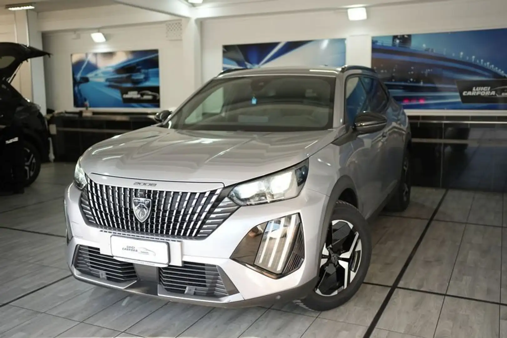 Peugeot 2008 2ª serie PureTech 130 S&S EAT8 Allure Grijs - 1