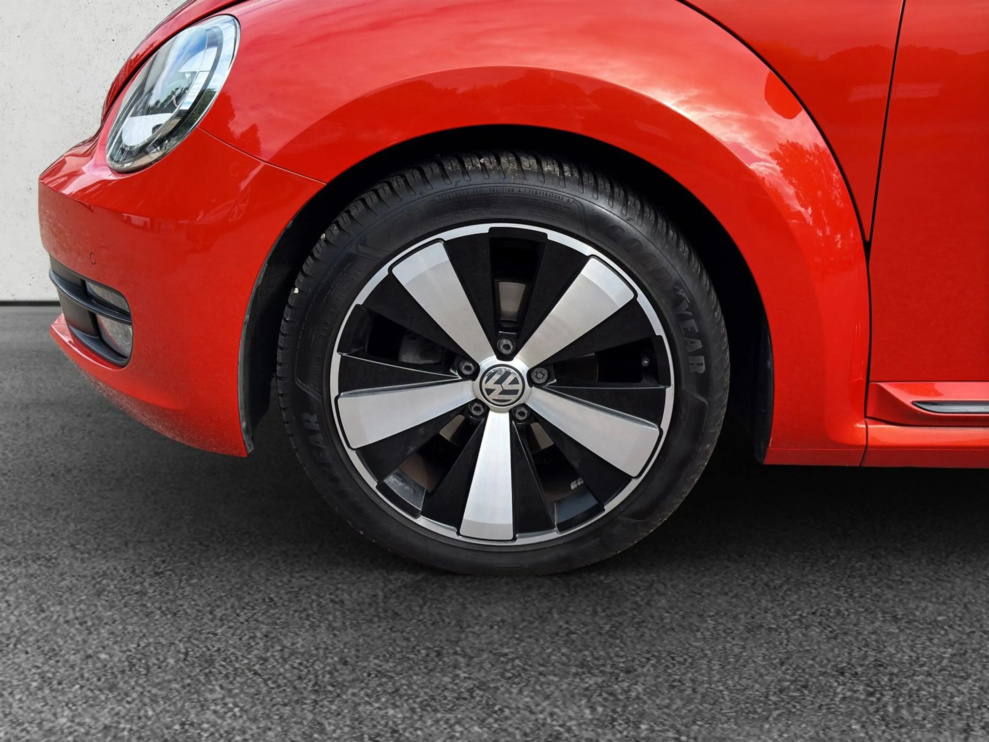 Volkswagen Beetle Cabriolet Club BMT+DSG+XENON+LEDER+KAMERA — photo 8