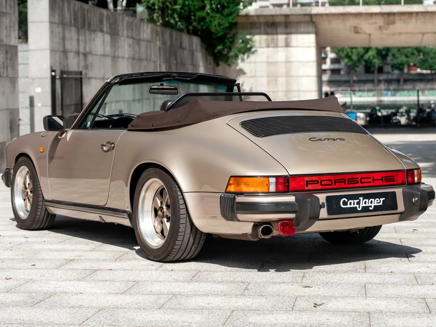Porsche 911 3.2 Cabriolet Bronze - 2