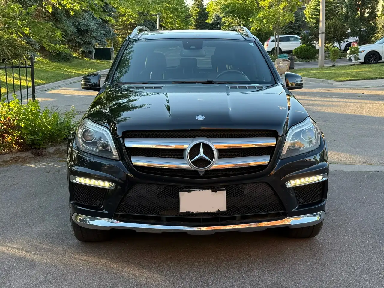Mercedes-Benz GL-Class снимка Mercedes-Benz GL-Class