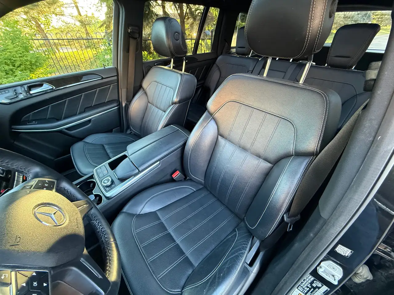 Mercedes-Benz GL-Class снимка Mercedes-Benz GL-Class