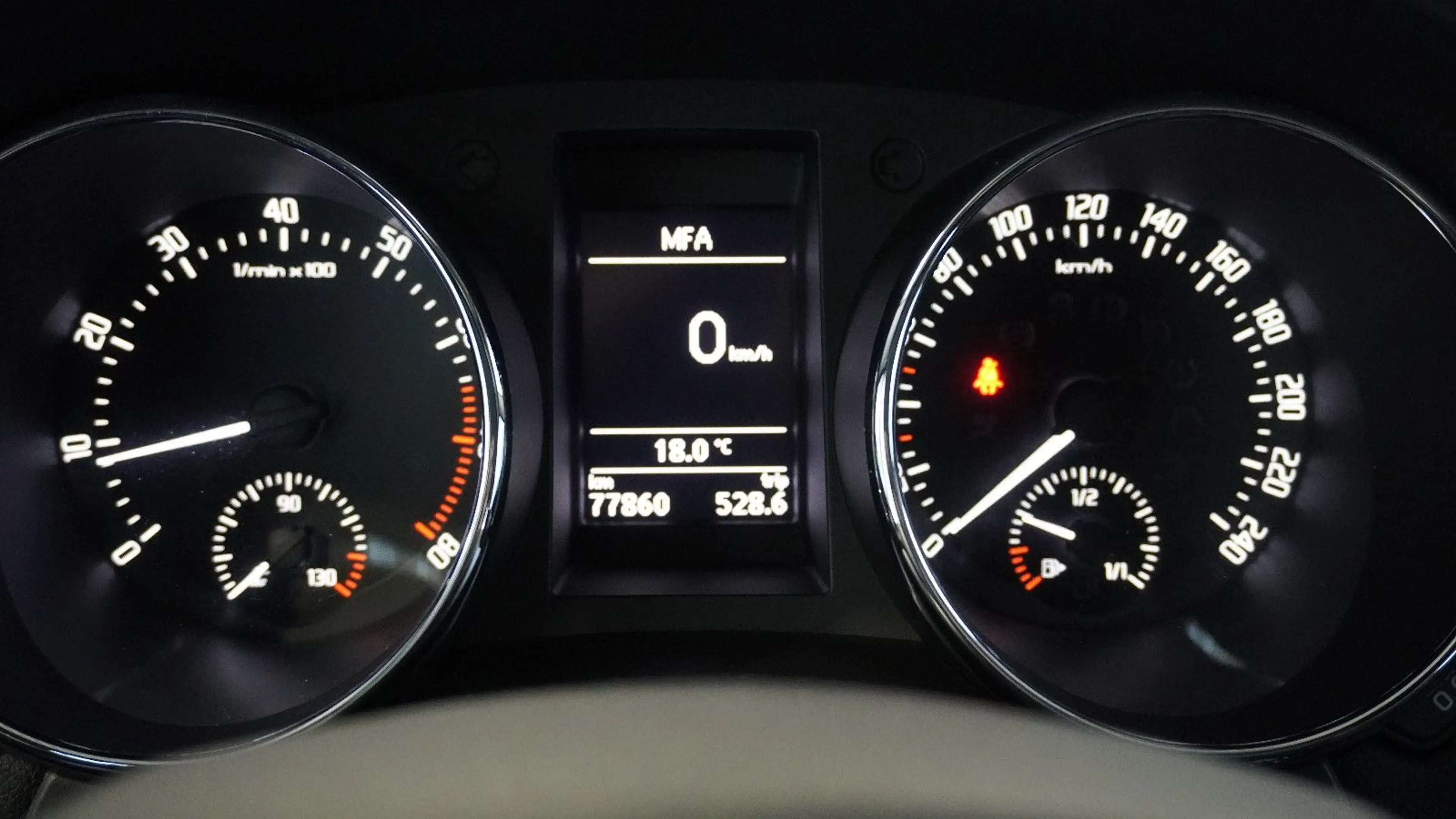Skoda Yeti Style 4x4*AHK*BI-XENON*DAB* — photo 13