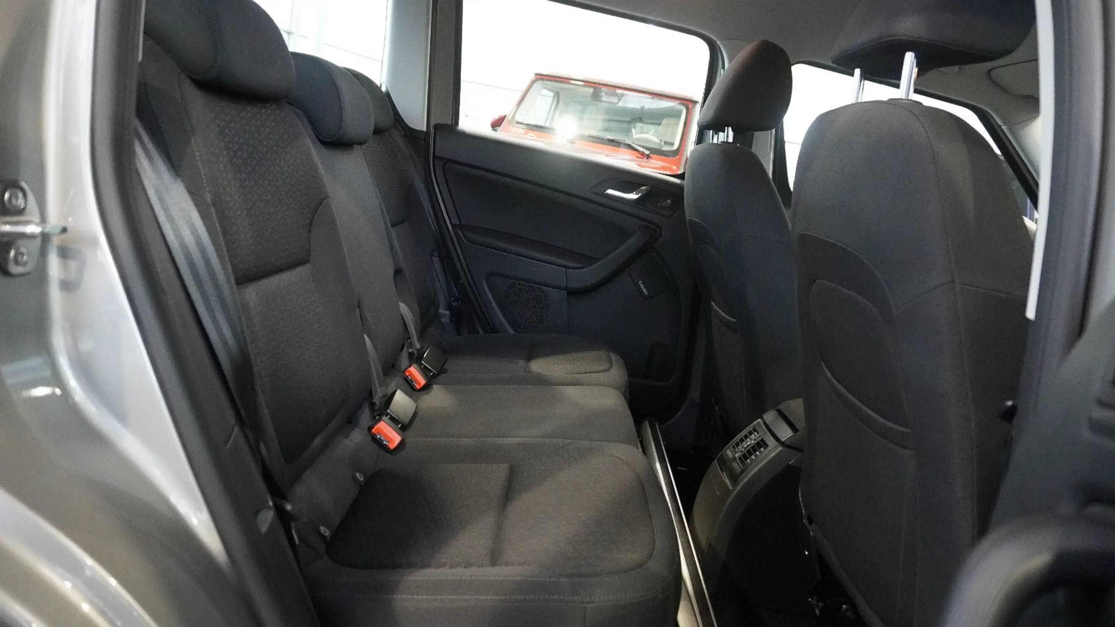Skoda Yeti Style 4x4*AHK*BI-XENON*DAB* — photo 11