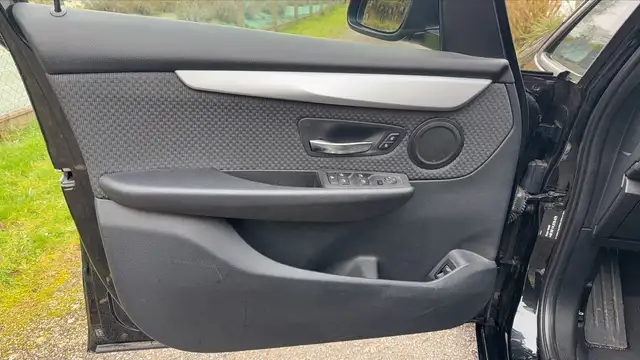 BMW 2 Series view 7