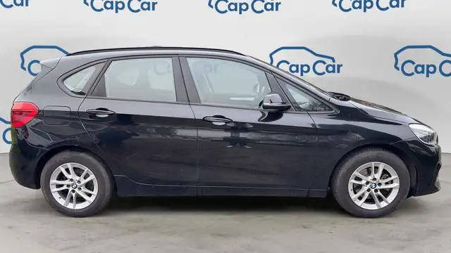 BMW 2 Series view 4