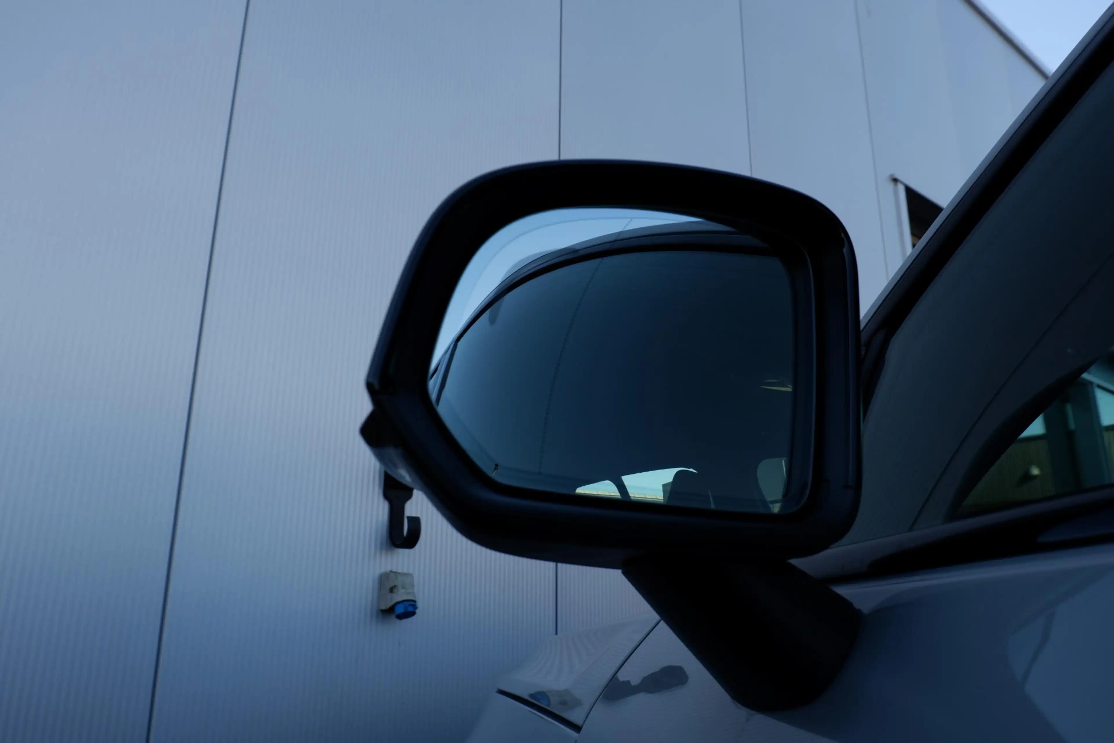 Volvo EX40 Single Motor Extended Range Plus 82 kWh | Trekhaak — photo 5