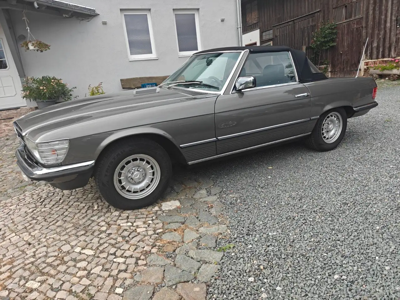 Mercedes-Benz SL 380, foto 6