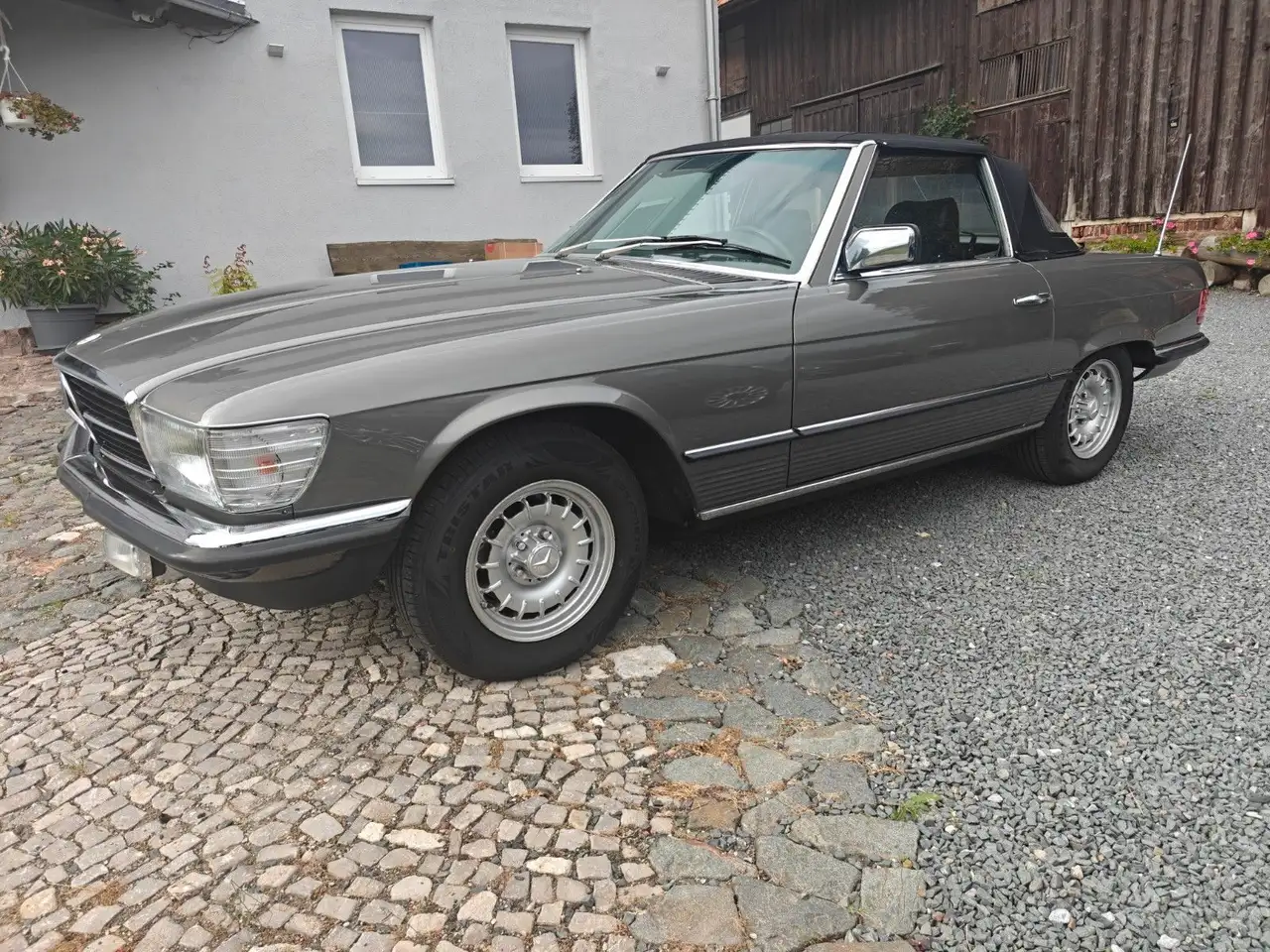 Mercedes-Benz SL 380, foto 3