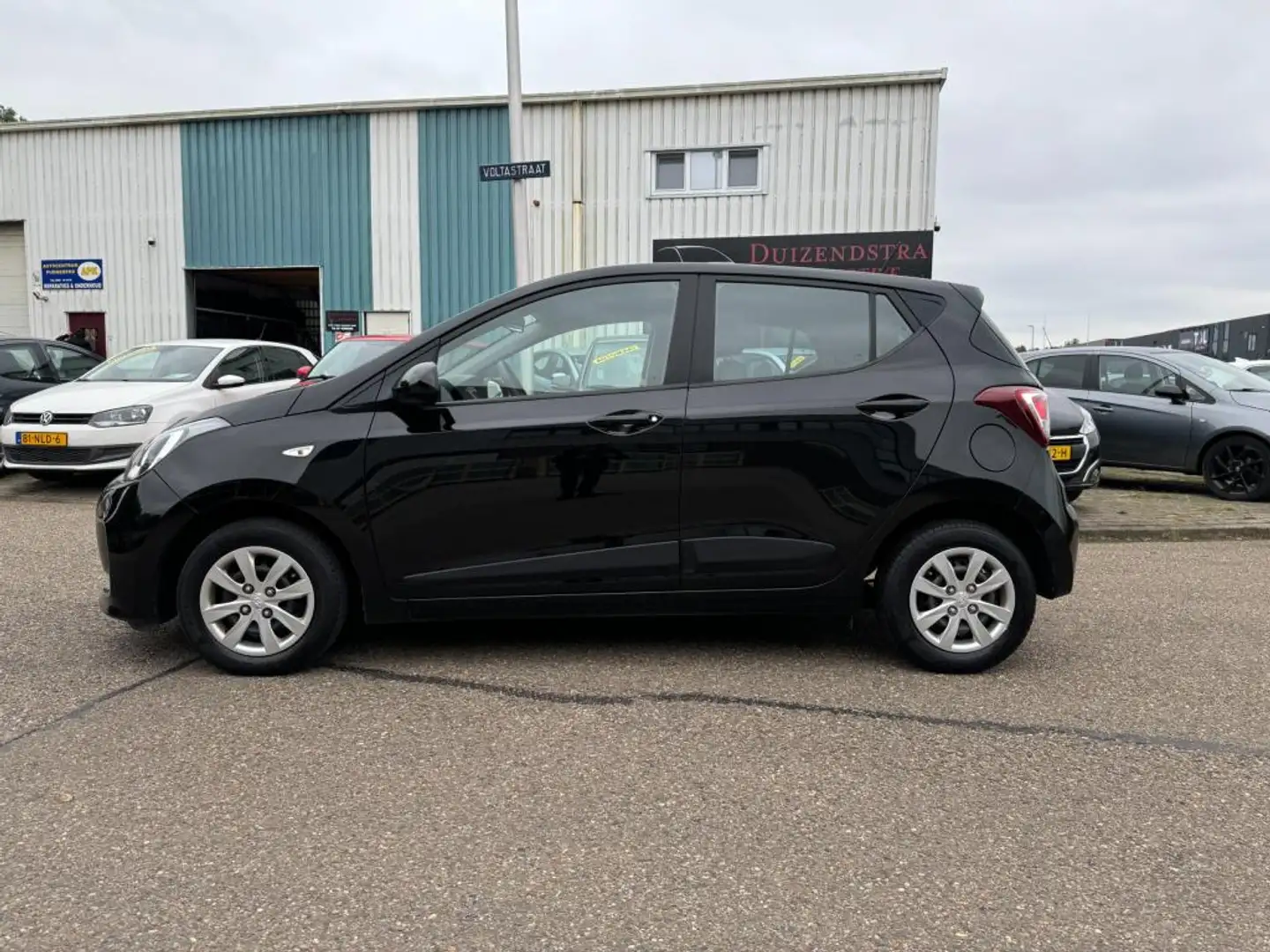 Hyundai i10 1.0i Go! Apple/Android Carplay Climate Zwart - 2