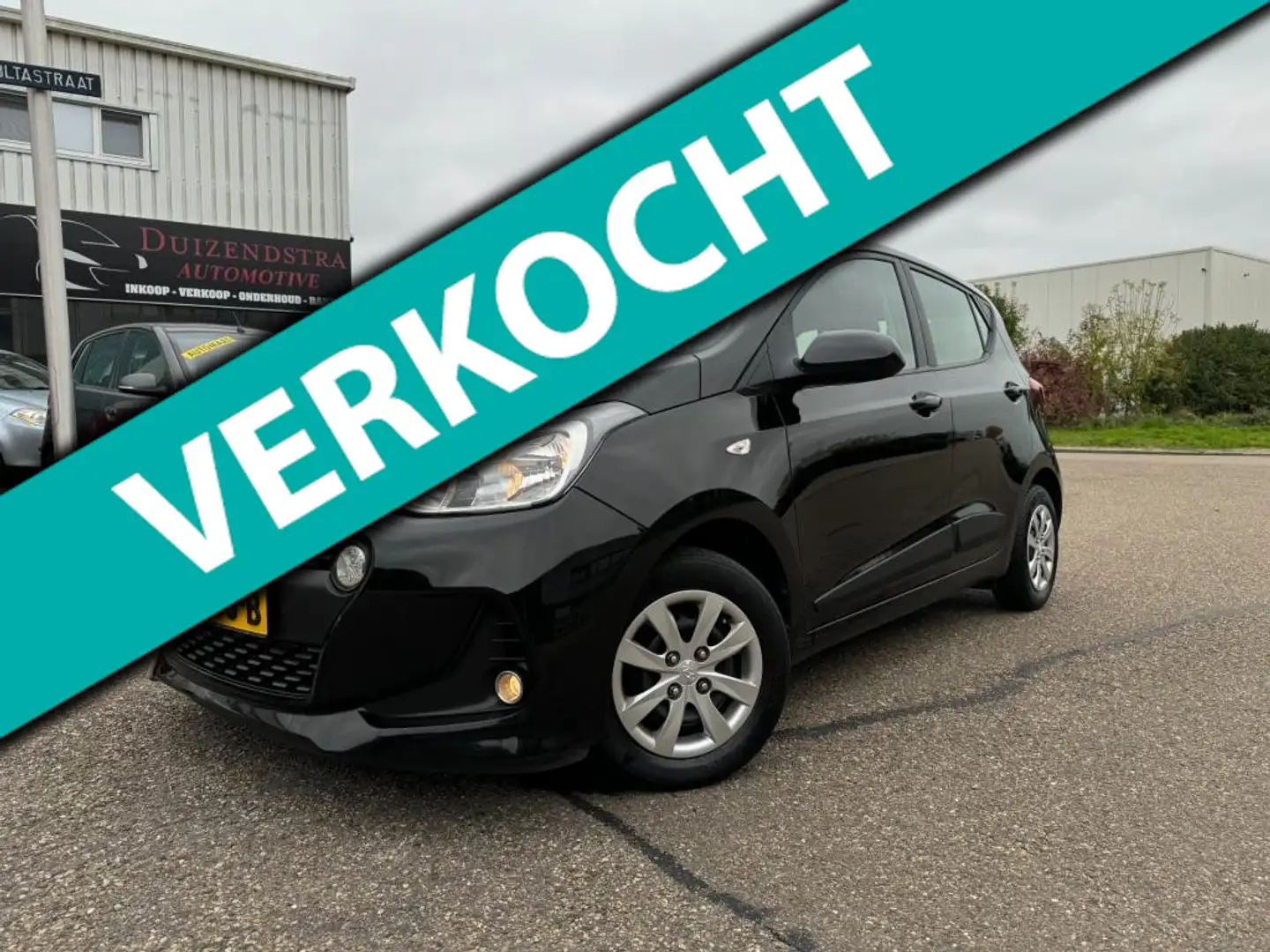 Hyundai i10 1.0i Go! Apple/Android Carplay Climate Zwart - 1