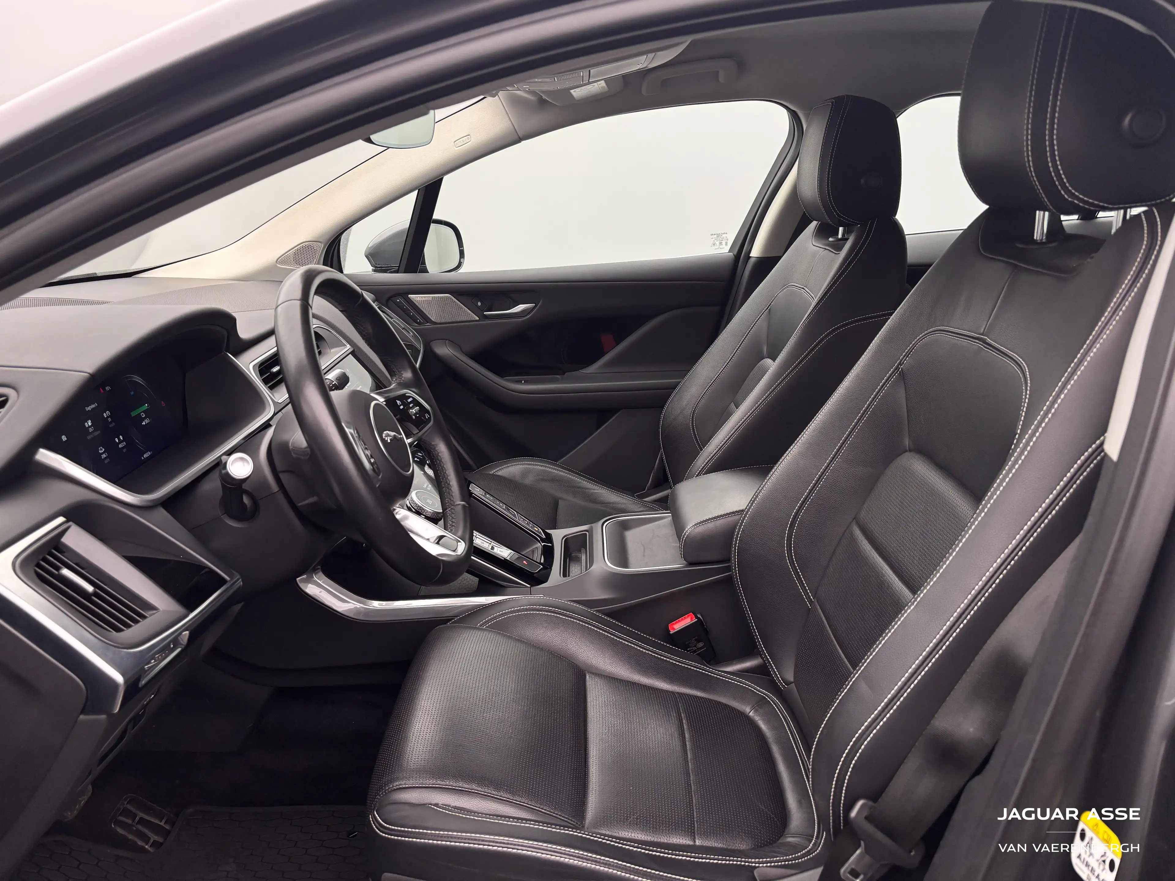 Jaguar I-Pace EV400 S AWD Aut. — photo 10