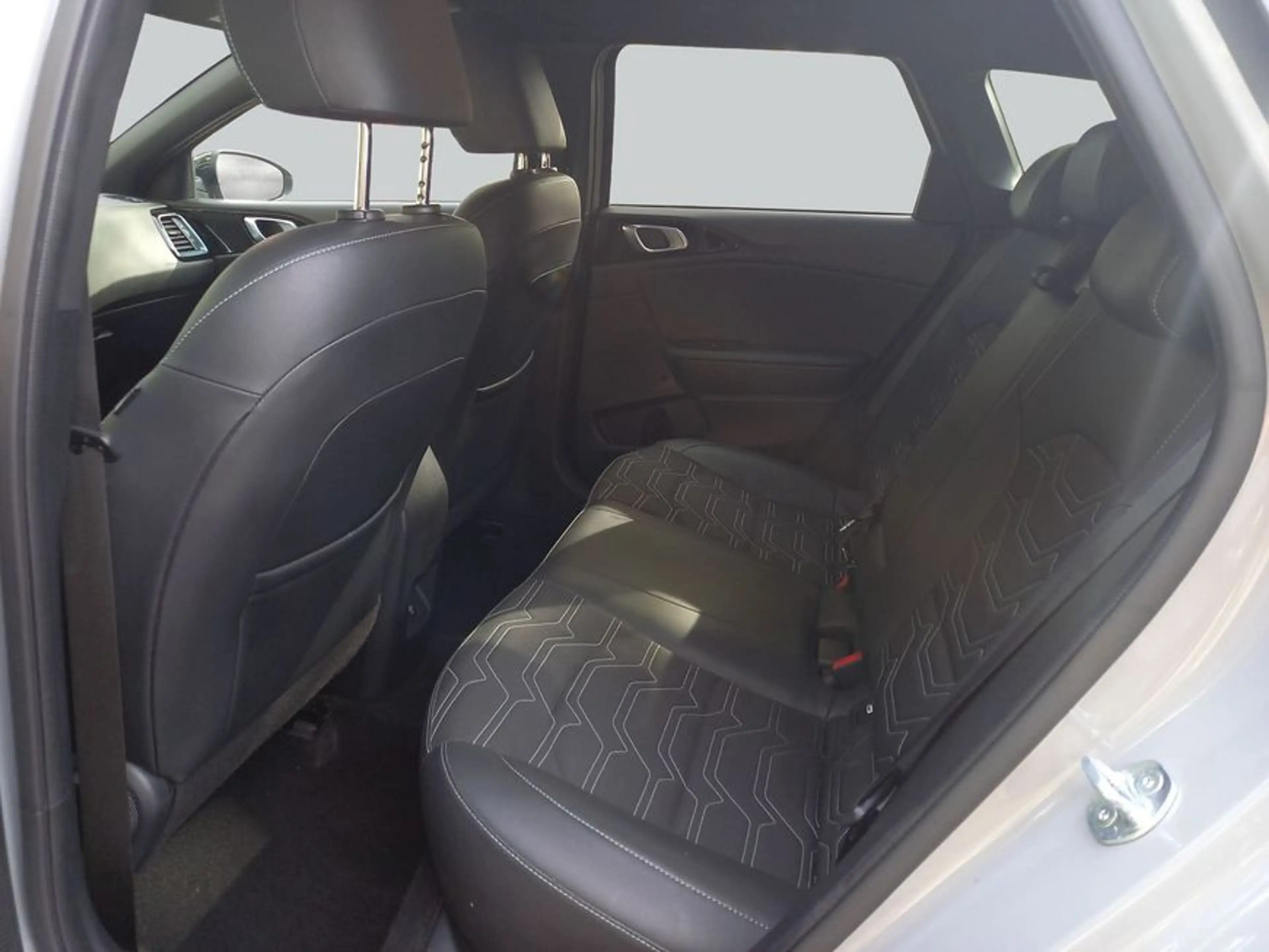 Kia Ceed SW / cee'd SW Ceed SW 1.5 T-GDI OPF Nightline Edition Winterreif — photo 11