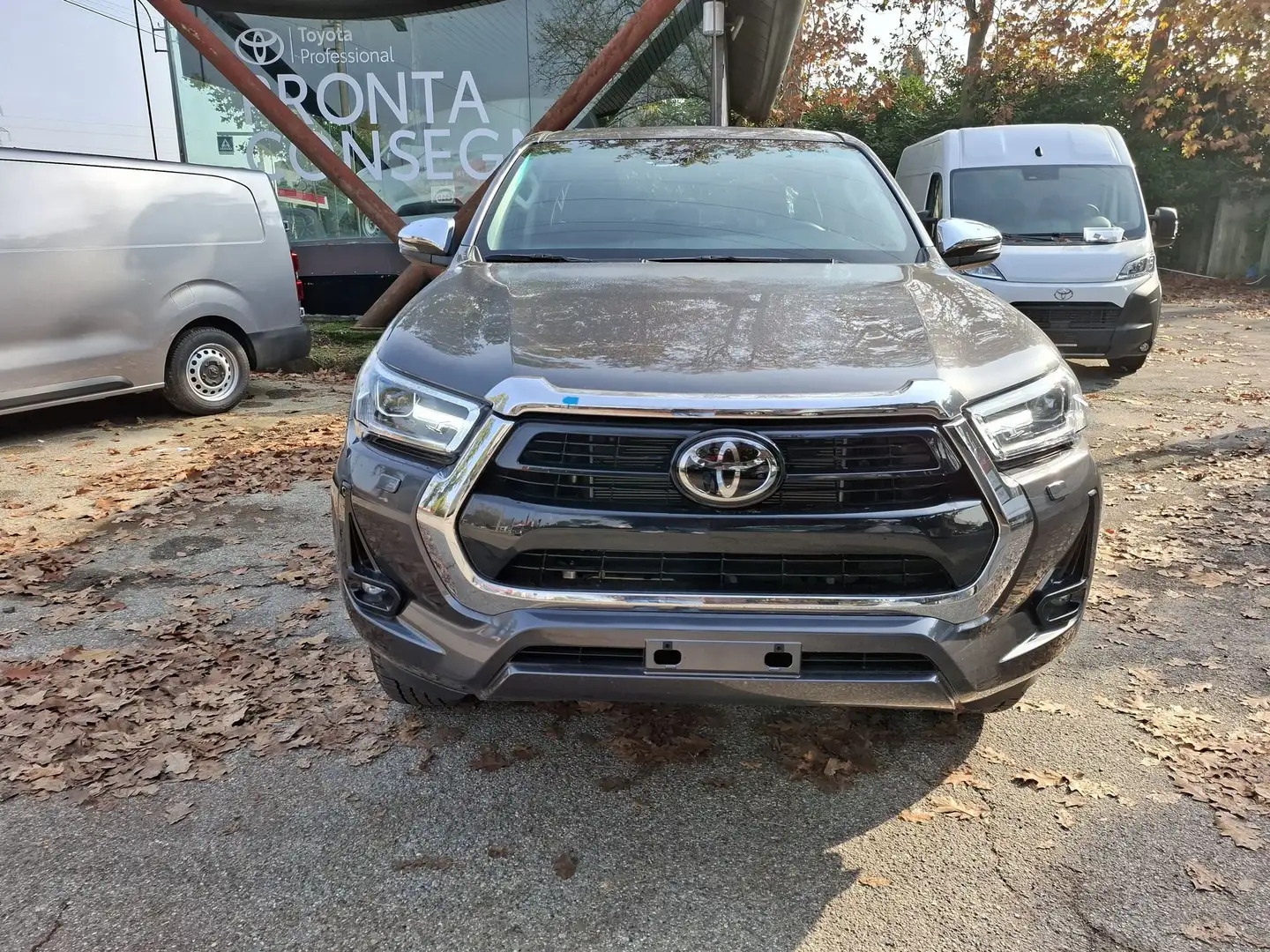 Toyota Hilux 2.4 D-4D A/T 4WD 4 porte Doppia Cabina Executive - 2