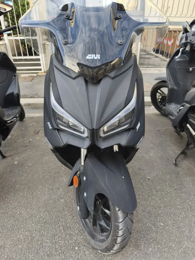 SYM Joymax 300 Fari anteriori full led ,ABS,TCS, presa USB... Schwarz - 1