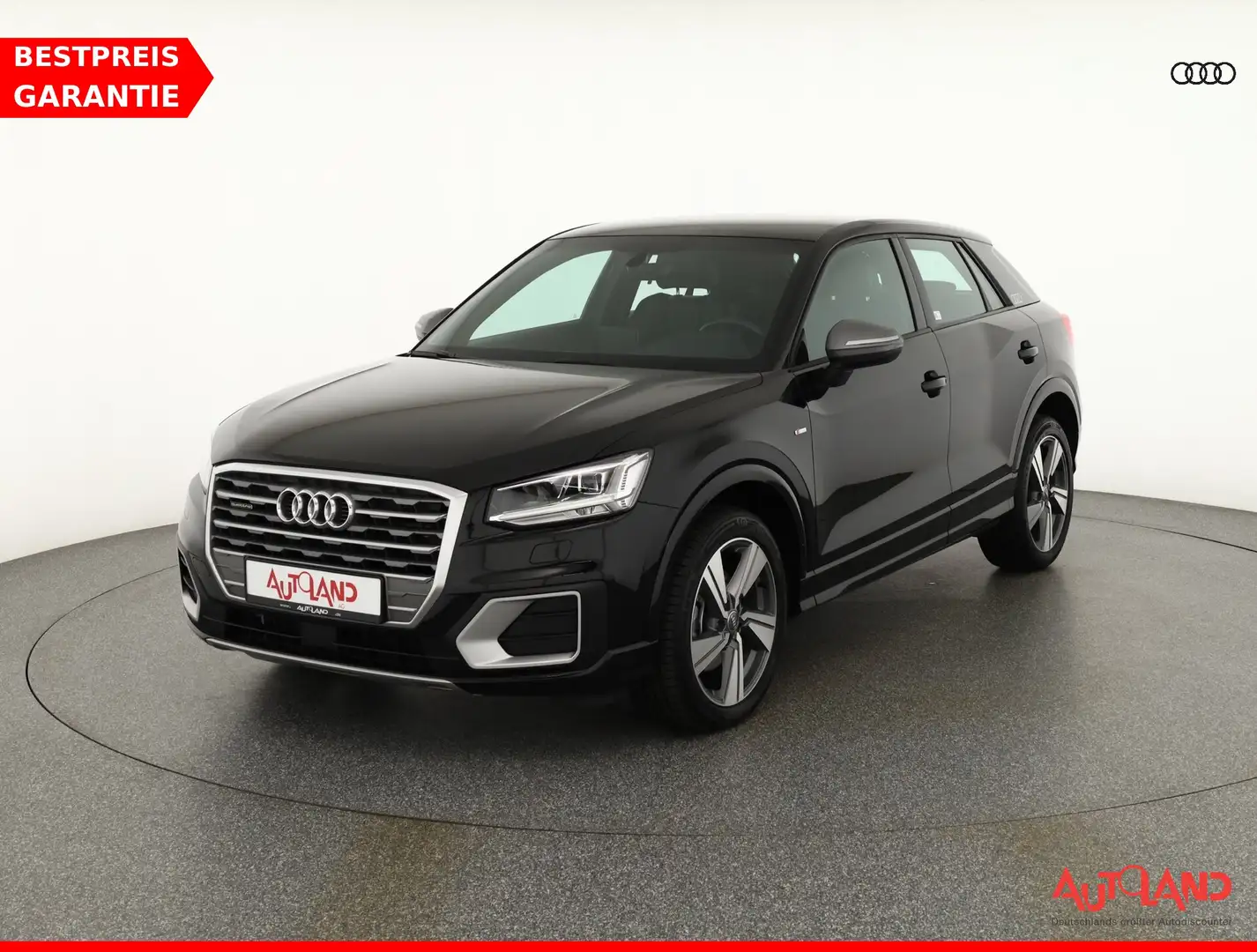 Audi Q2 2.0 TFSI Quattro S-Line LED Teilleder AHK PDC Zwart - 1