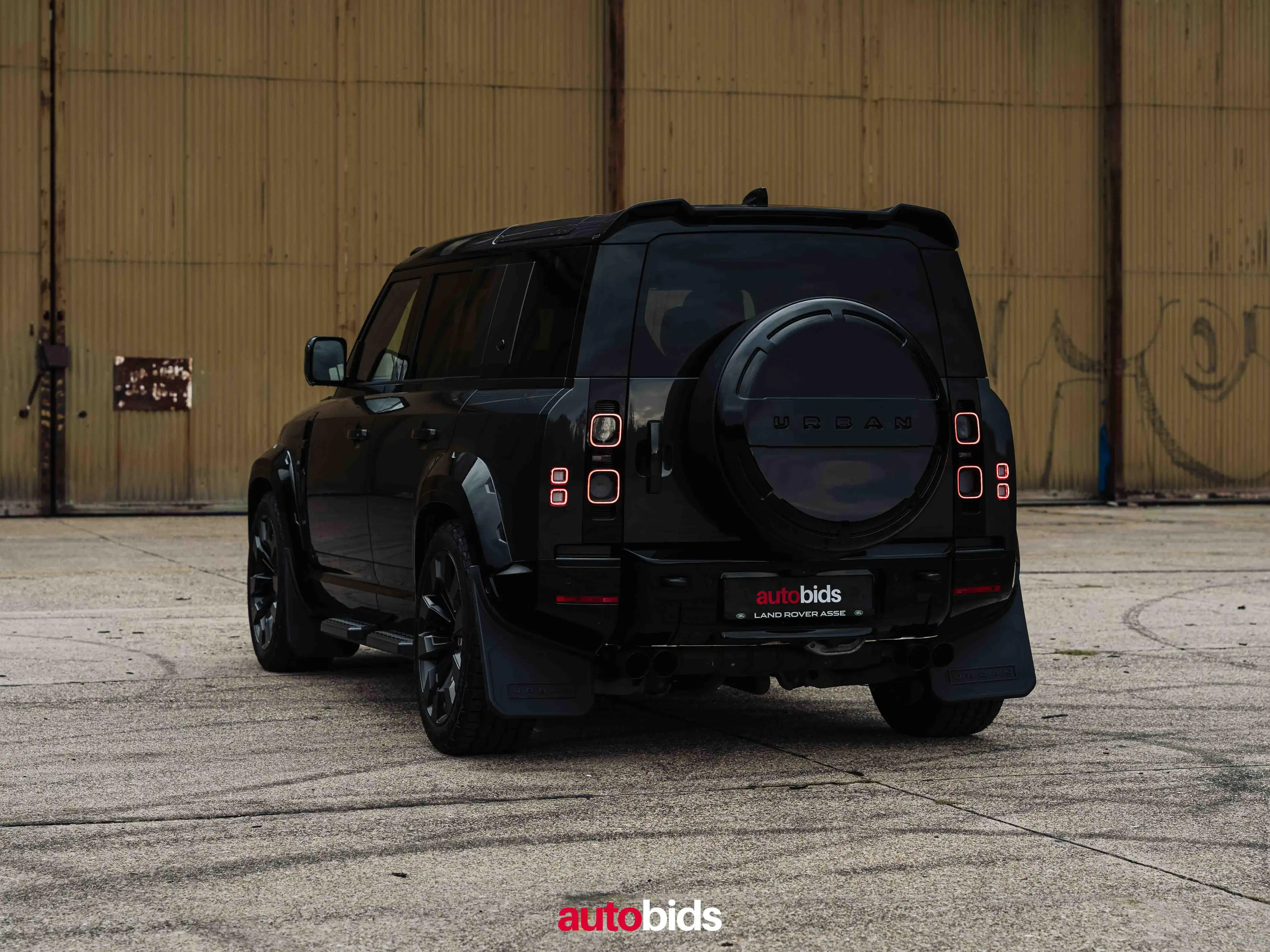 Land Rover Defender 110 V8 URBAN Widetrack — photo 7