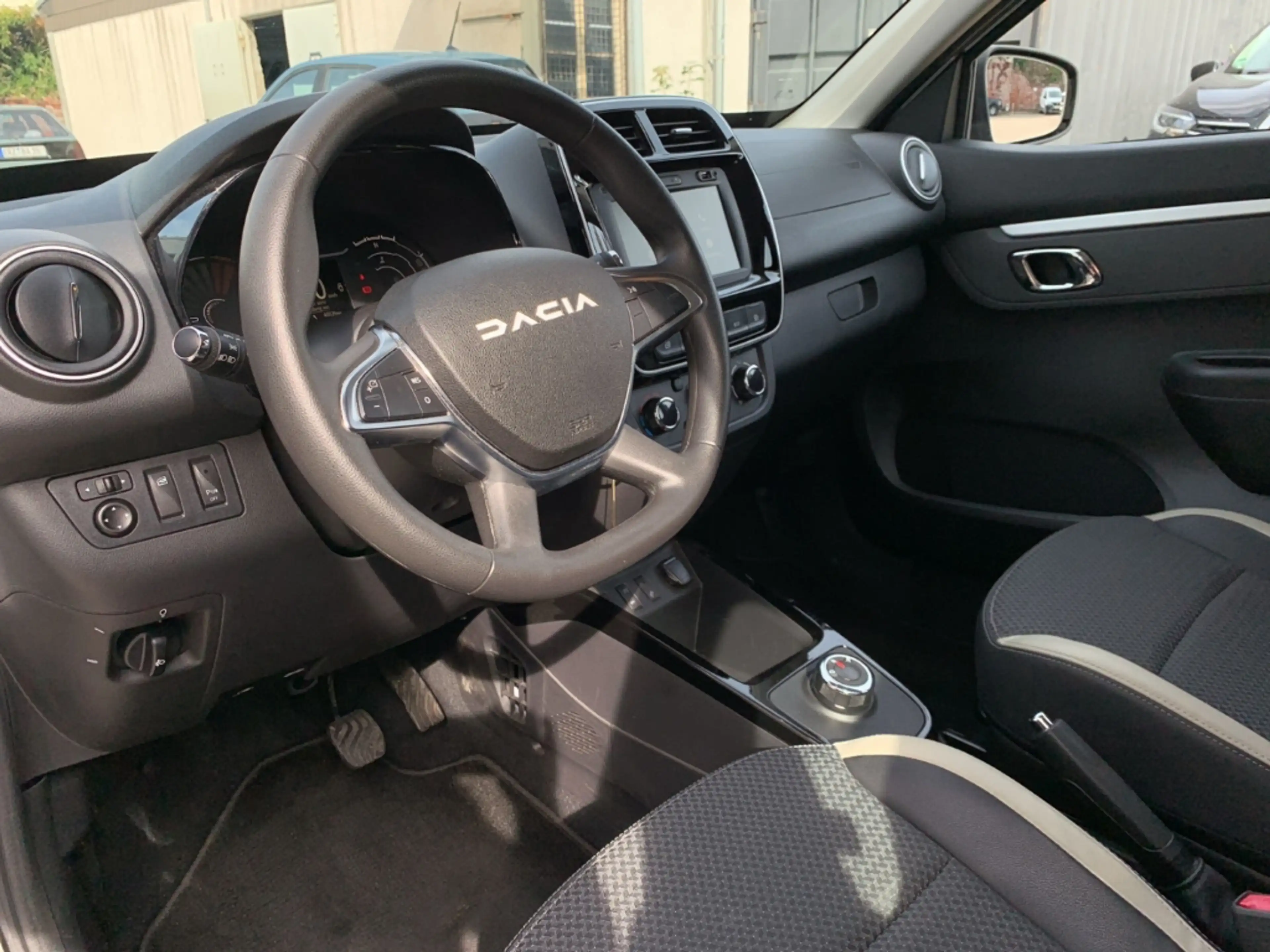 Dacia Spring ESSENTIAL ELECTRIC Essential Electric 45 KLIMA+DAB — photo 10