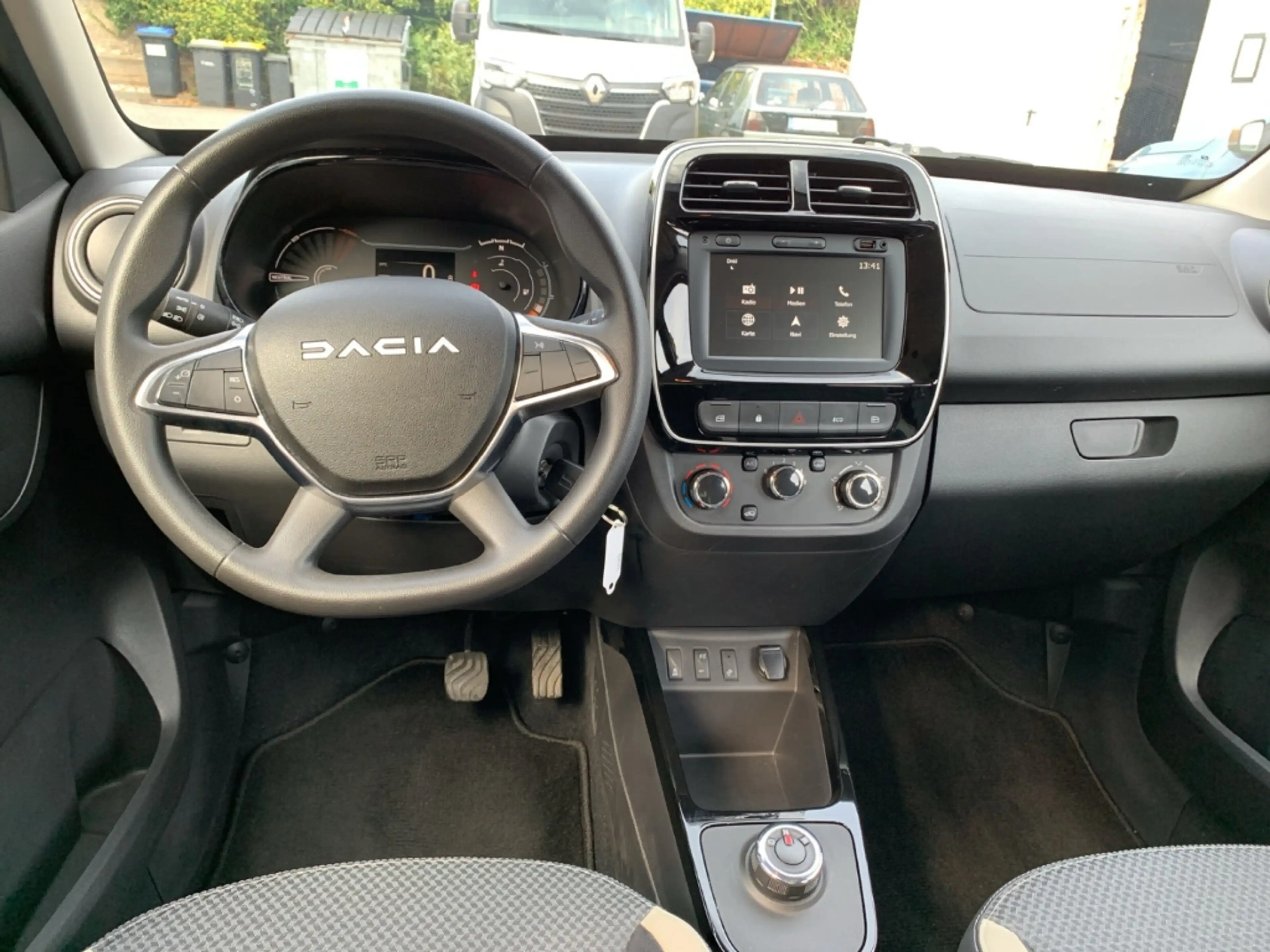 Dacia Spring ESSENTIAL ELECTRIC Essential Electric 45 KLIMA+DAB — photo 14