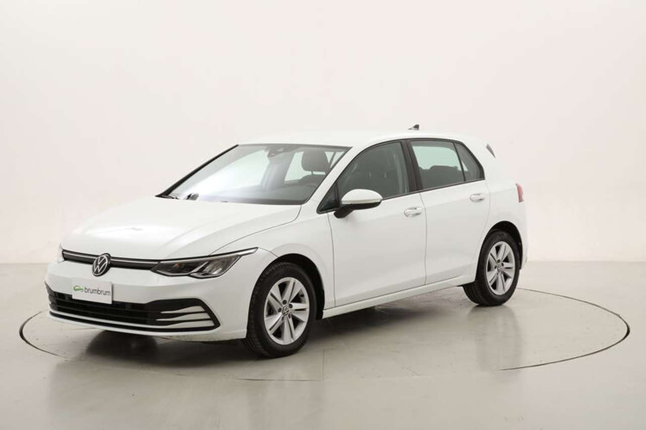 Volkswagen Golf Life DSG 1.0 Mild Hybrid 110CV