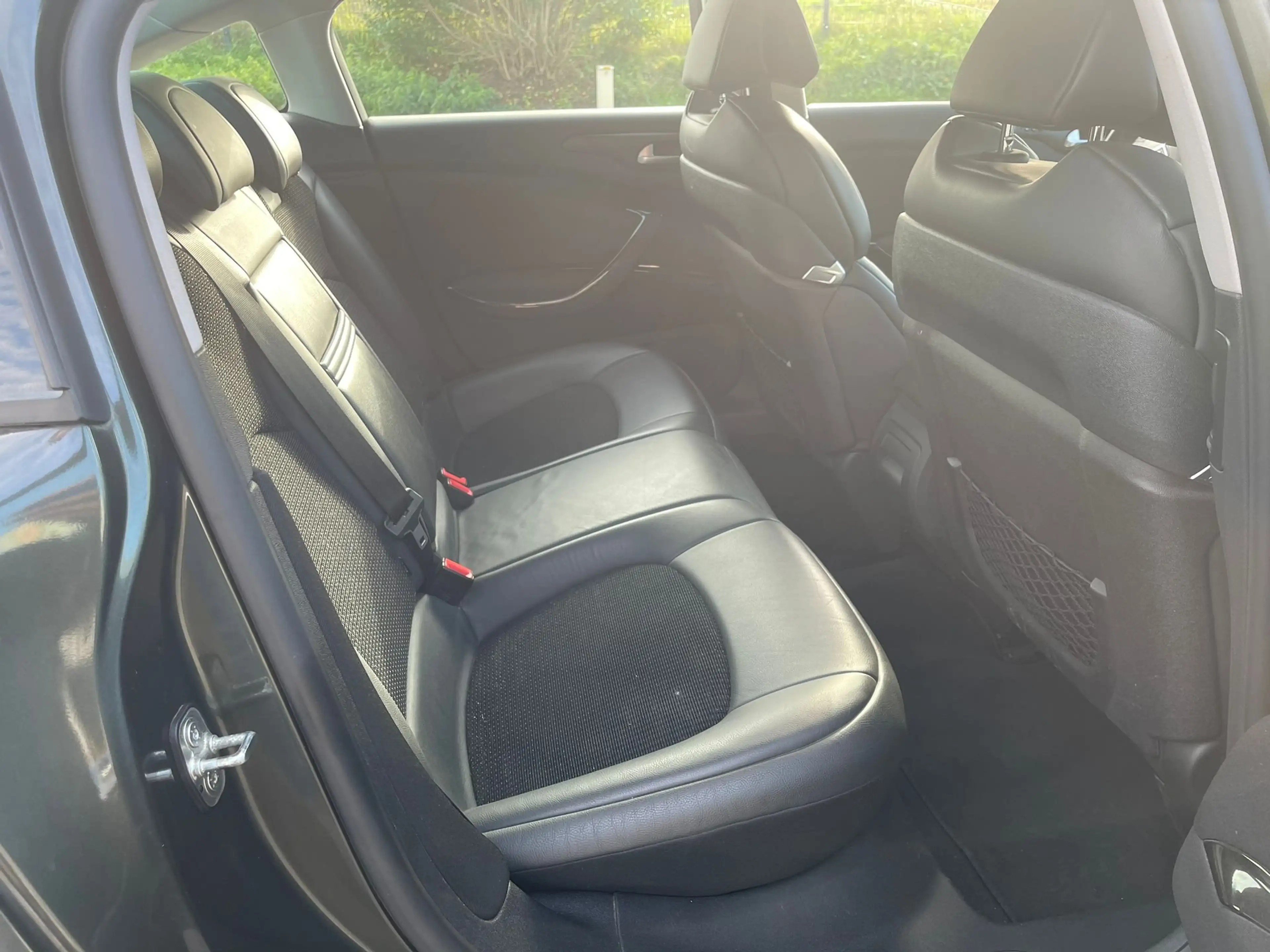 Citroen C5 2.0i Exclusive — photo 10