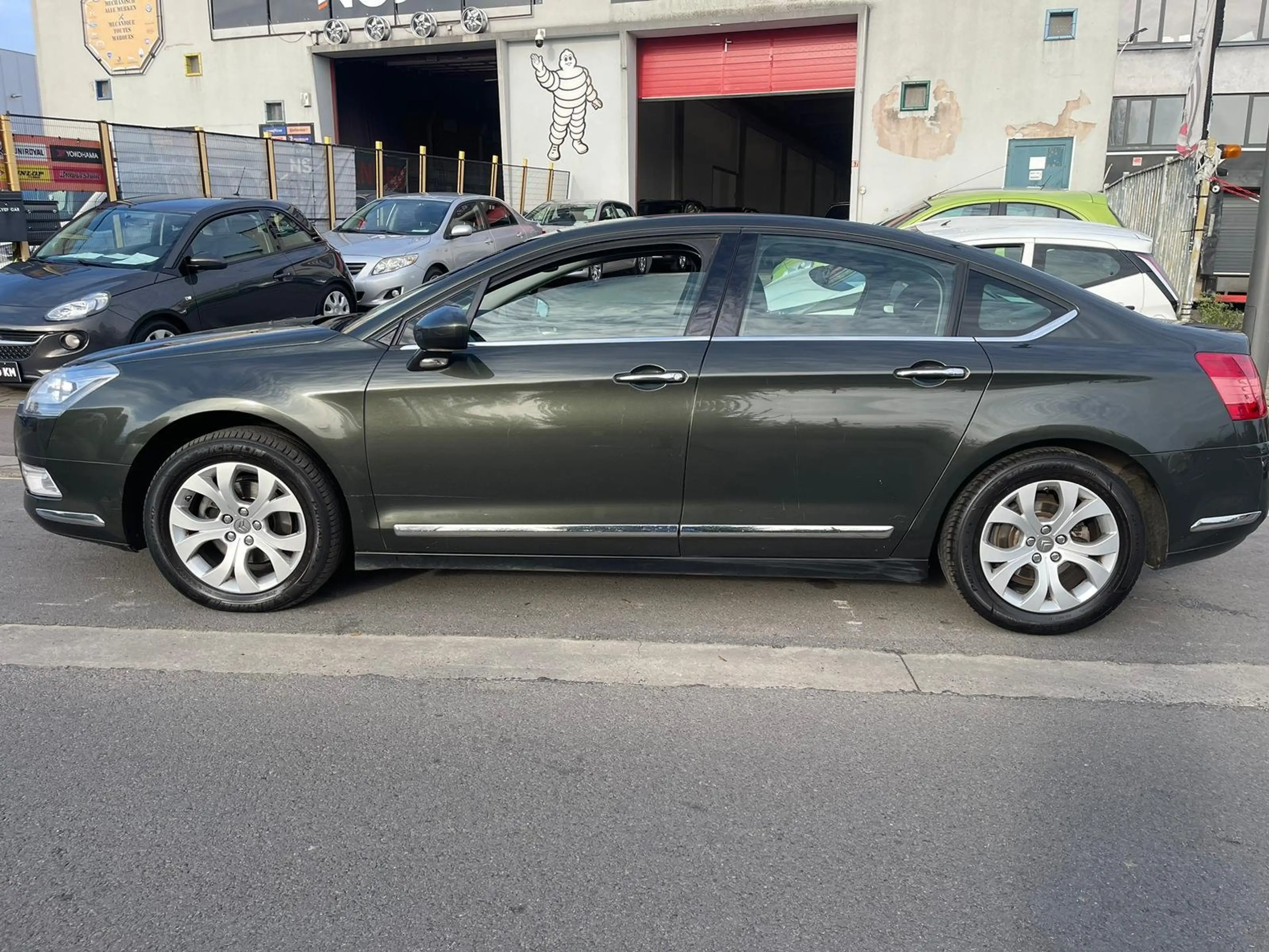 Citroen C5 2.0i Exclusive — photo 8