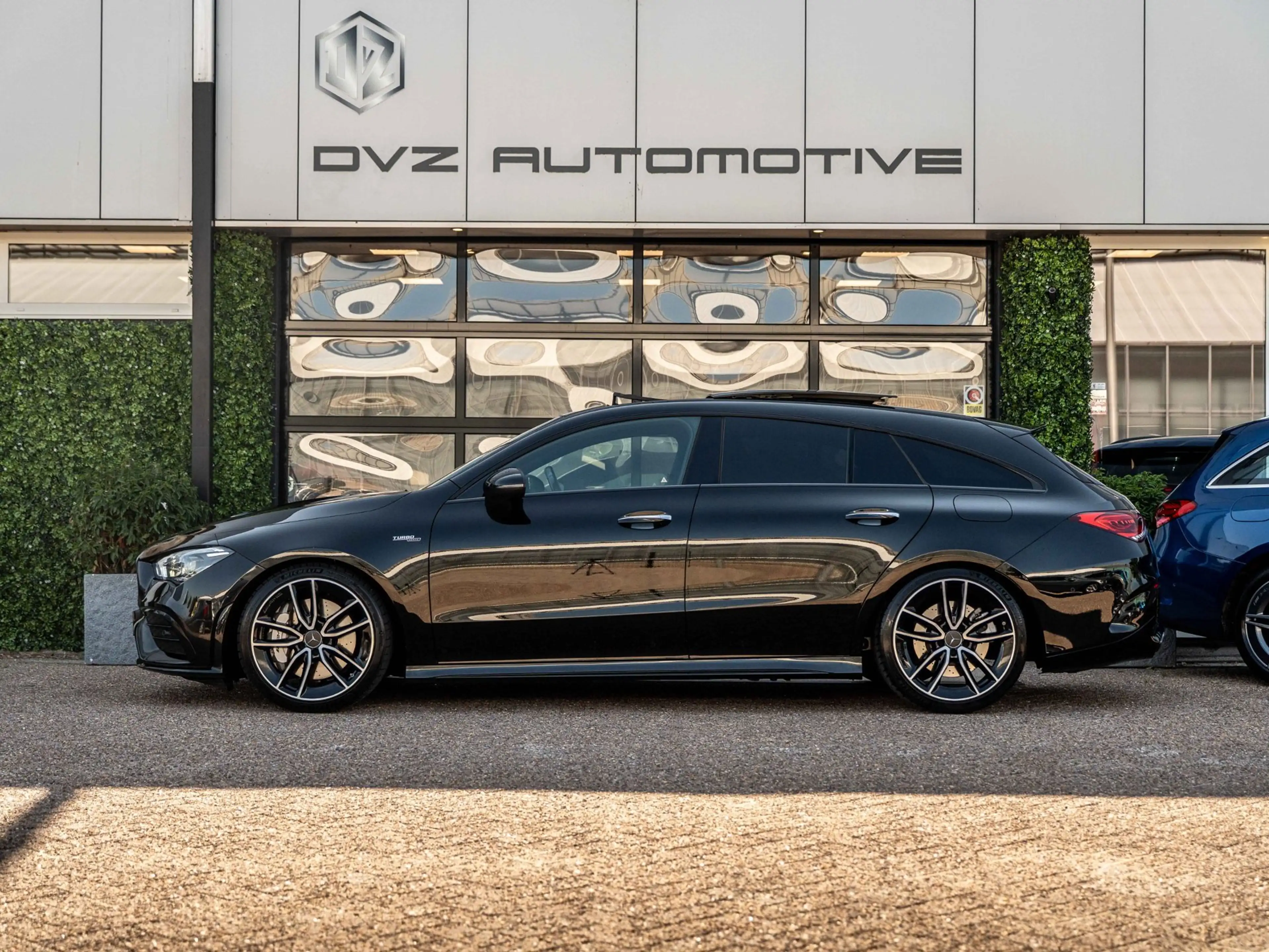 Mercedes-Benz CLA 35 AMG Shooting Brake 4MATIC Premium Plus | Pano | Burmei — photo 9