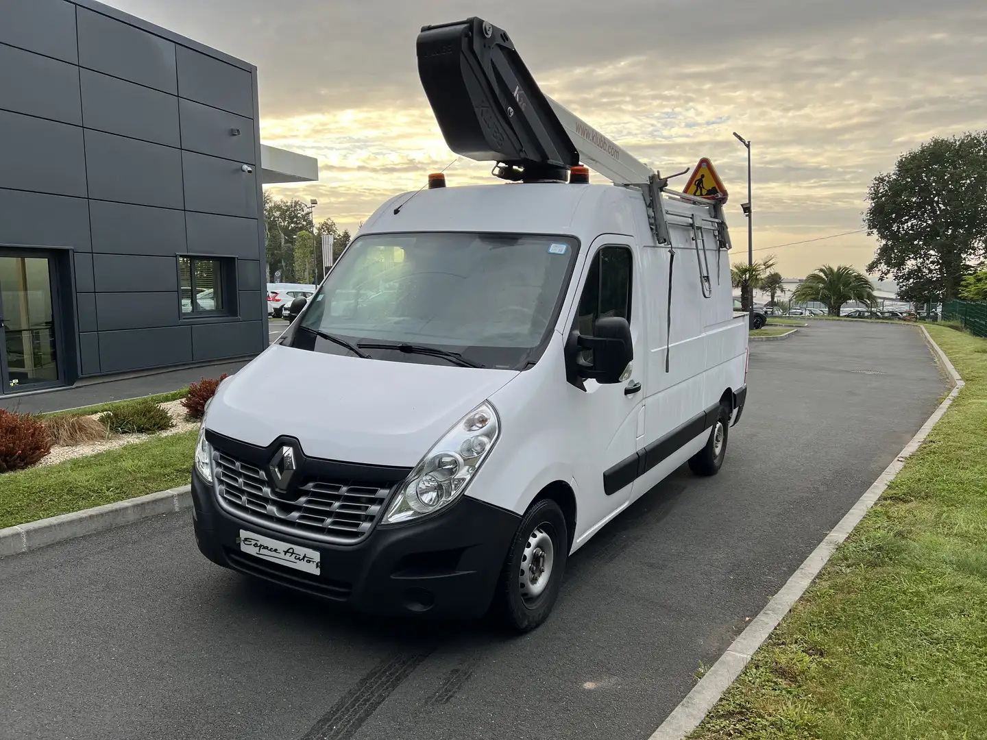 Renault Master FGN L2H2 NACELLE 3.5t 2.3 dCi 130 E6  GRAND CONFOR Fehér - 1