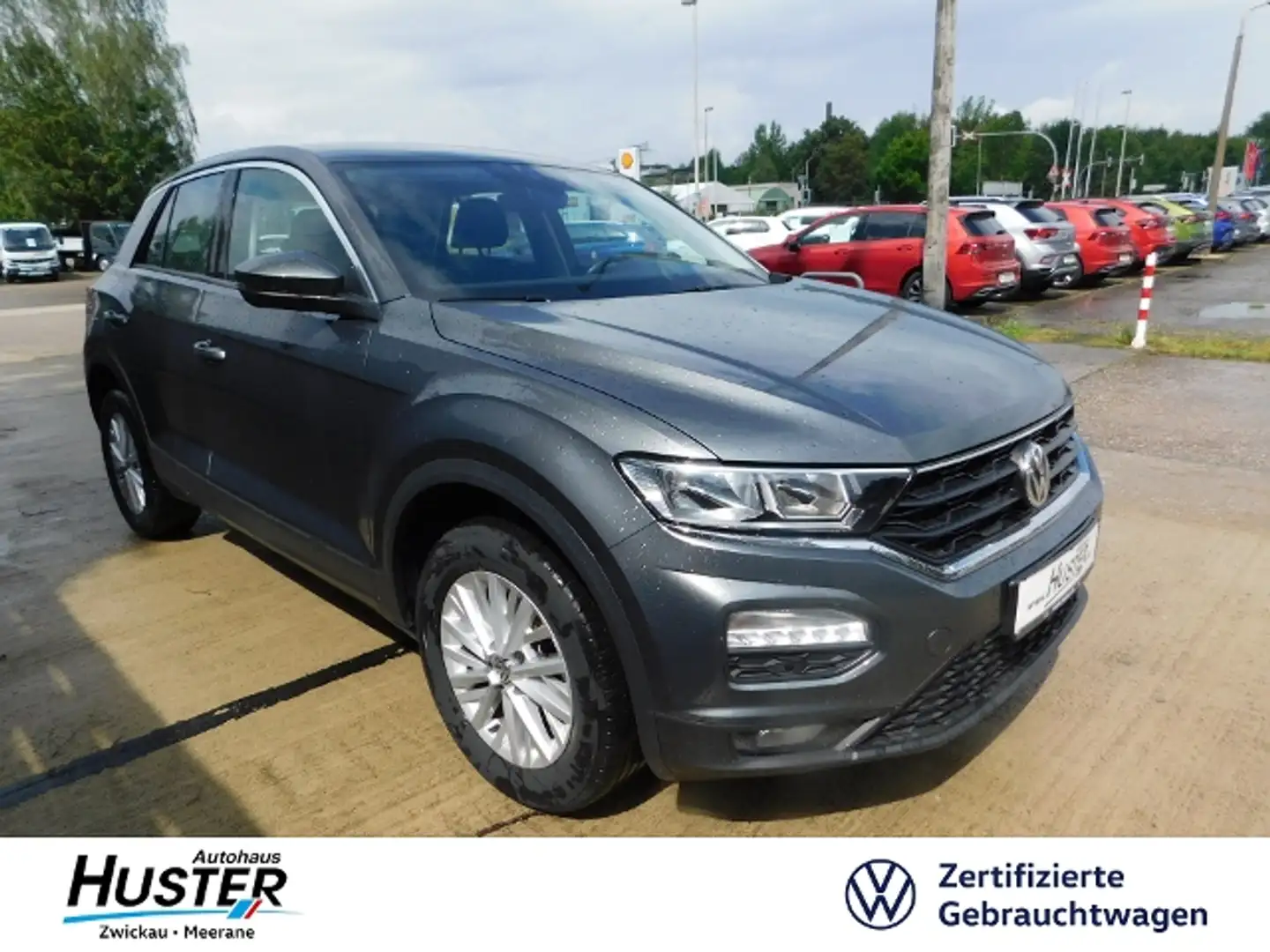 Volkswagen T-Roc 1.6 TDI *NAVI,PDC,SZH,Garantie* Grau - 1