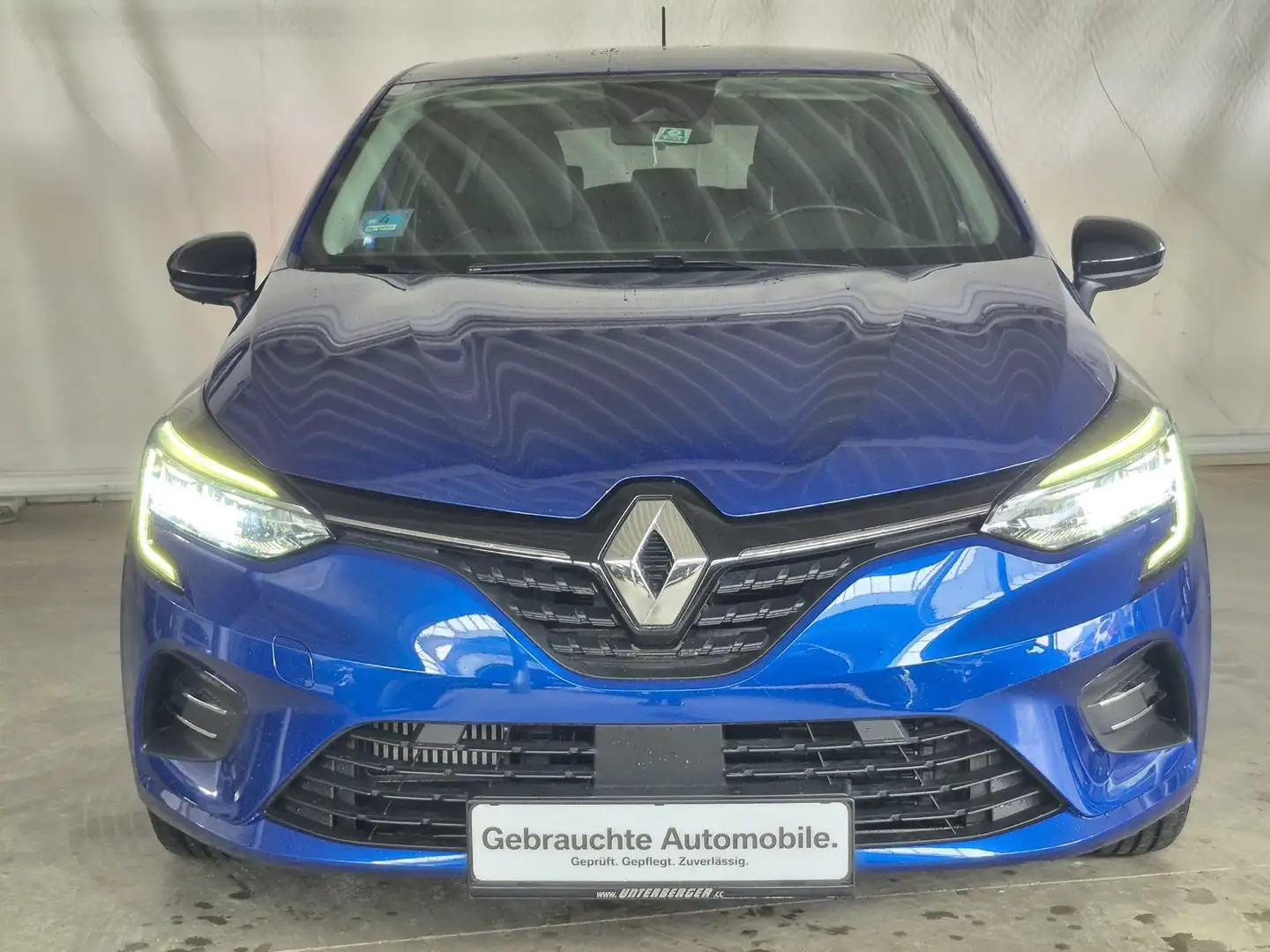 Renault Clio V Intens TCe 100 Blau - 2