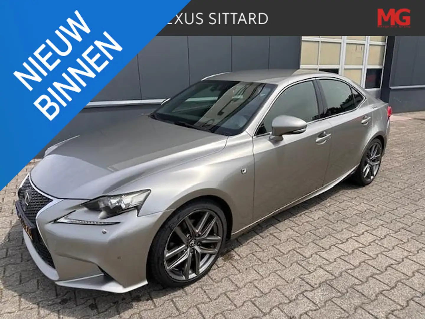 Lexus IS 300 300h F Sport Line, Mark Levinson, Dealer onderhoud Grijs - 1