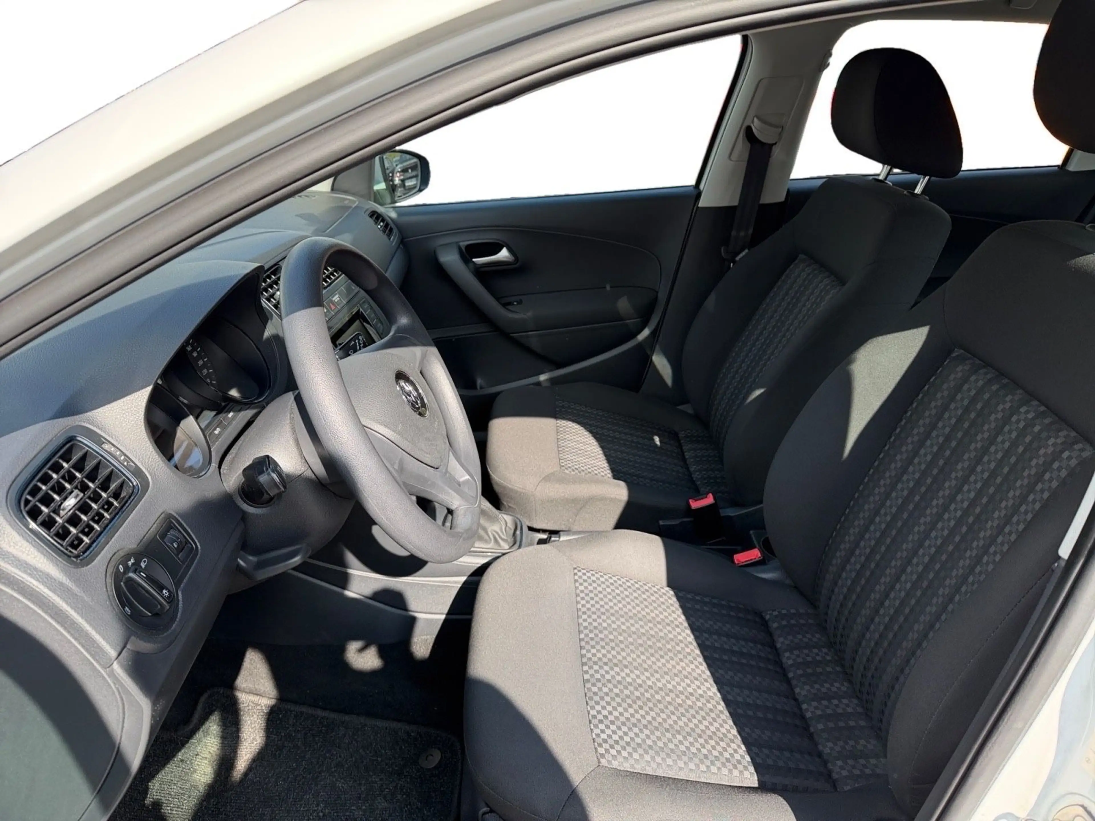 Volkswagen Polo V Trendline BMT/Start-Stopp — photo 10