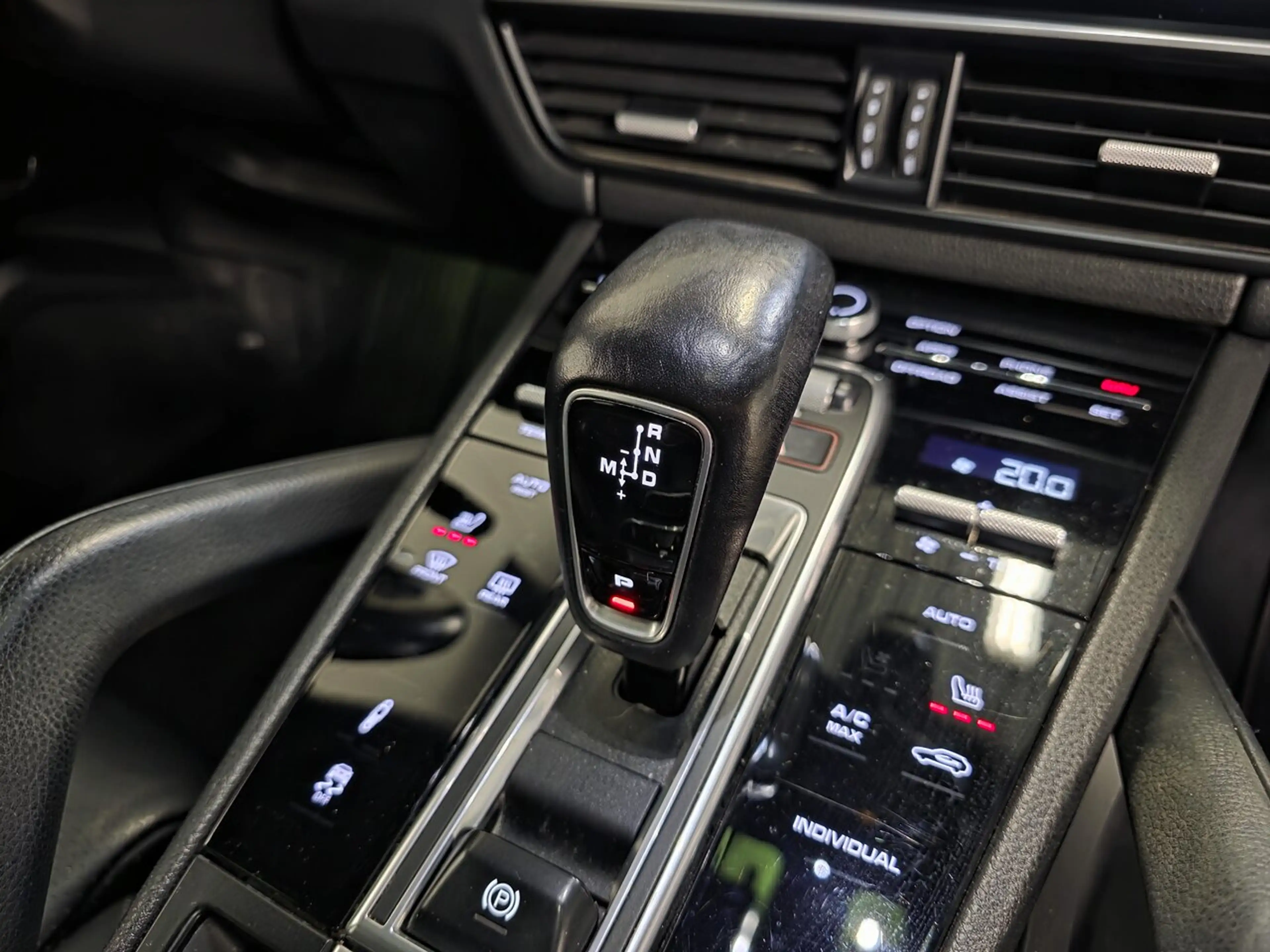 Porsche Cayenne Coupé e-Hybrid - PASM - Topstaat! 1Ste Eig! — photo 19
