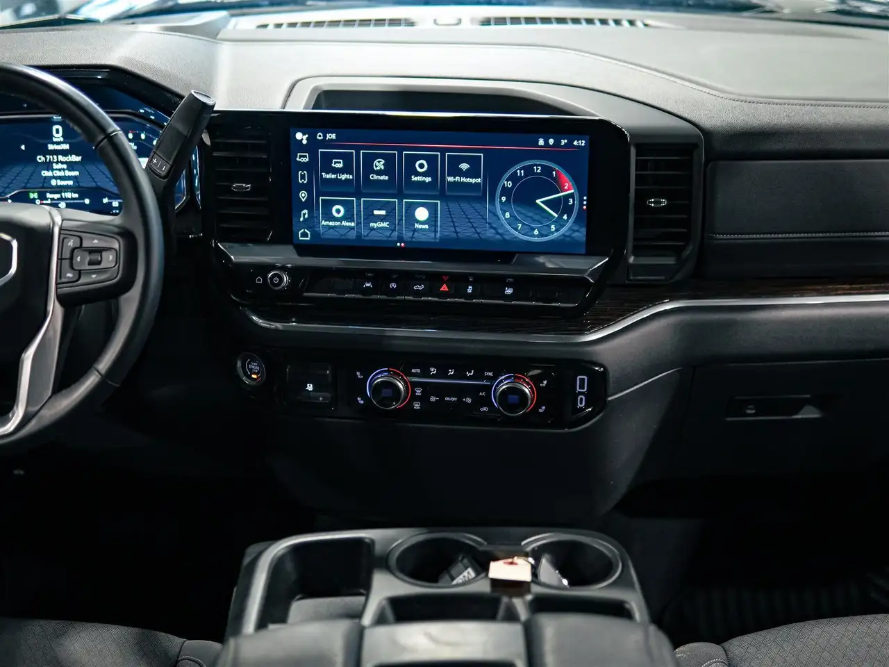 GMC Sierra 1500 снимка GMC Sierra 1500