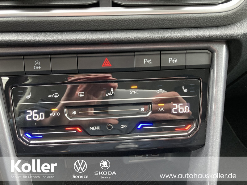 Volkswagen T-Roc T-Roc 1.0 TSI Style Navi APP GJR LED DigiCockpit — photo 9