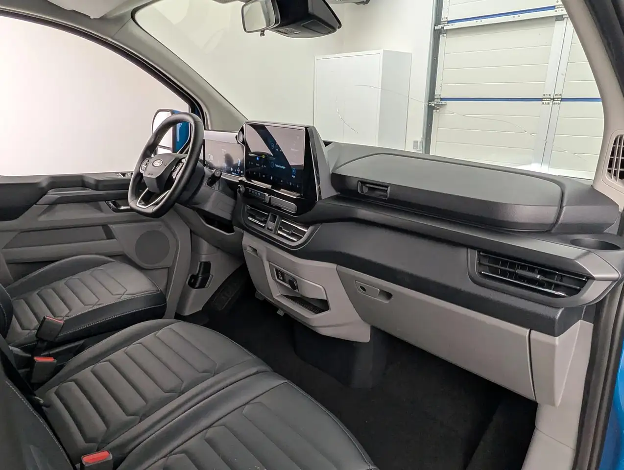 Ford Tourneo 2.0L1 Titanium 9Sitze+AHK+SHZ+GJR, миниатюра 17