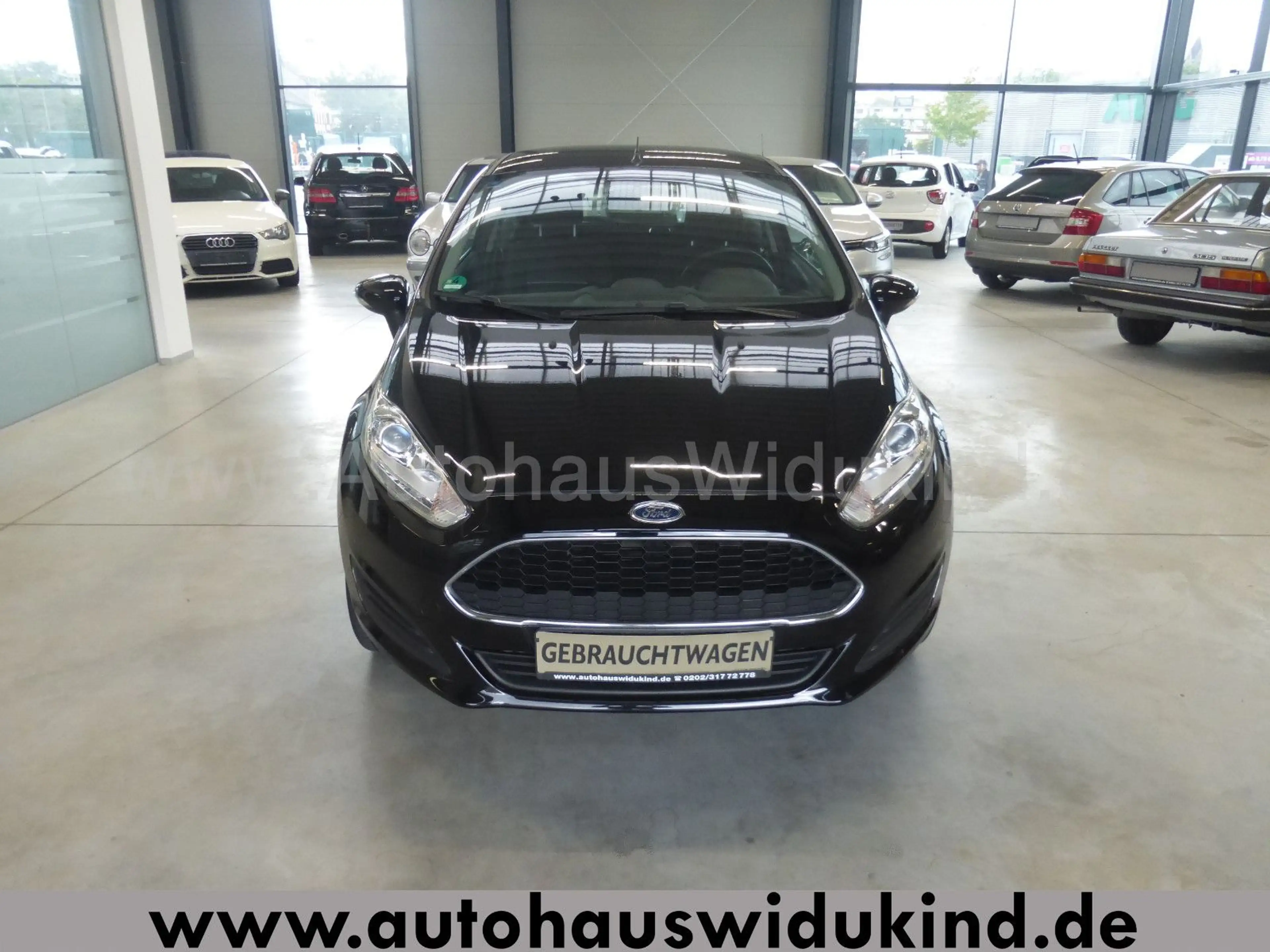 Ford Fiesta 1,25 Trend Klima nur 23 000 km TÜV AU neu — photo 4